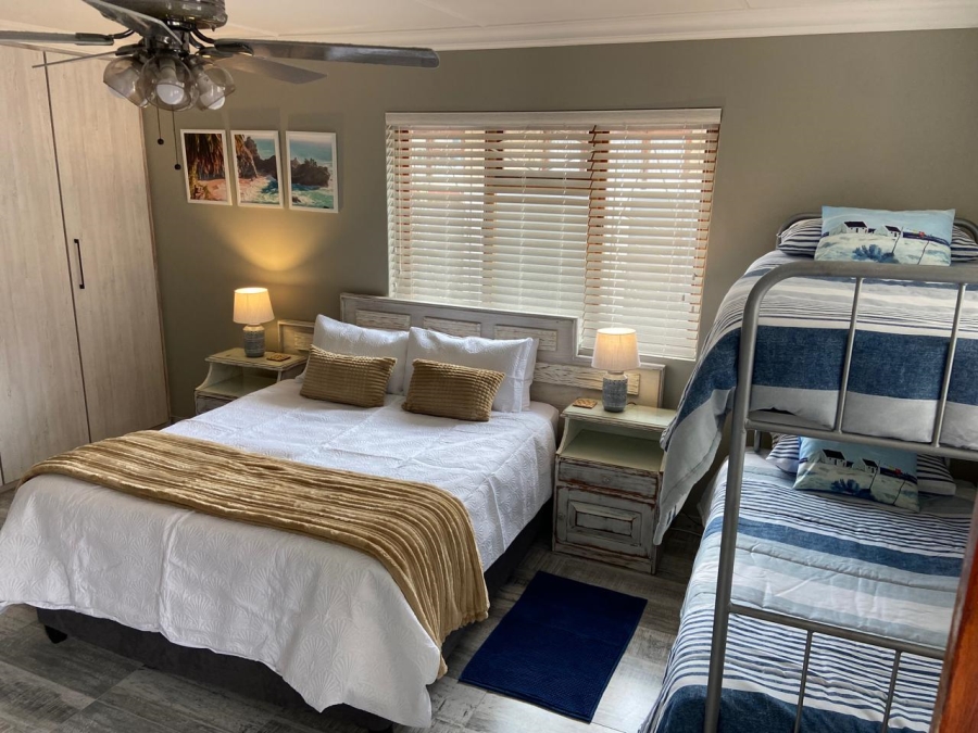 7 Bedroom Property for Sale in Hartenbos Central Western Cape